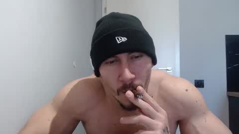  ------- SEX SHOW WITH GUYS AND GIRLS  MUSCLE SHOW online show from 02.13.25