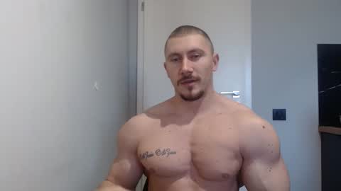  ------- SEX SHOW WITH GUYS AND GIRLS  MUSCLE SHOW online show from 02.23.25