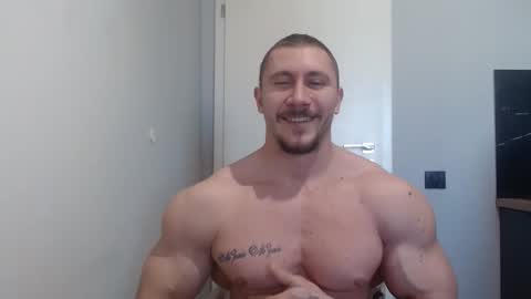  ------- SEX SHOW WITH GUYS AND GIRLS  MUSCLE SHOW online show from 03.08.25