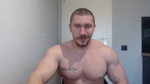  ------- SEX SHOW WITH GUYS AND GIRLS  MUSCLE SHOW online show from 03.09.25