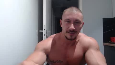  ------- SEX SHOW WITH GUYS AND GIRLS  MUSCLE SHOW online show from 09.12.25