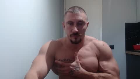  ------- SEX SHOW WITH GUYS AND GIRLS  MUSCLE SHOW online show from 10.11.25