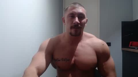  ------- SEX SHOW WITH GUYS AND GIRLS  MUSCLE SHOW online show from 10.24.25