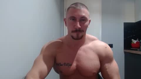  ------- SEX SHOW WITH GUYS AND GIRLS  MUSCLE SHOW online show from 11.21.25