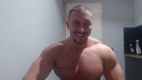  ------- SEX SHOW WITH GUYS AND GIRLS  MUSCLE SHOW online show from 12.16.25