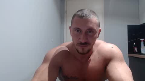  ------- SEX SHOW WITH GUYS AND GIRLS  MUSCLE SHOW online show from 12.18.25