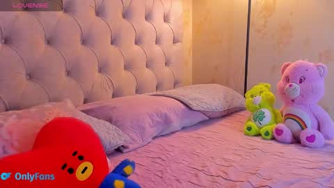 angelrose2323 online show from 10.12.25