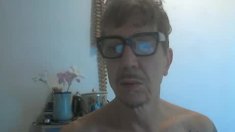 Snapshot of angelsound777 chatting on 10.31.25 angelsound777 online show from 10.31.25