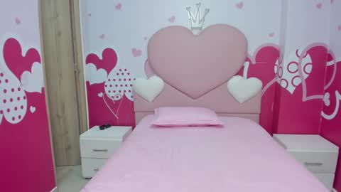 Snapshot of angelstonne_ chatting on 02.16.25 Angel online show from 02.16.25