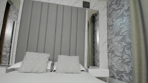 Snapshot of angelstonne_ chatting on 09.16.25 Angel online show from 09.16.25