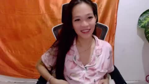 Snapshot of angelyn_slim chatting on 07.27.26 angelyn_slim online show from 07.27.26
