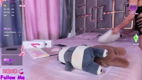 Anggi  online show from 02.28.25