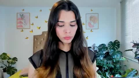 Snapshot of angie_modelo chatting on 05.12.26 Anabella online show from 05.12.26