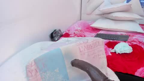 A N G I E.  online show from 03.08.25