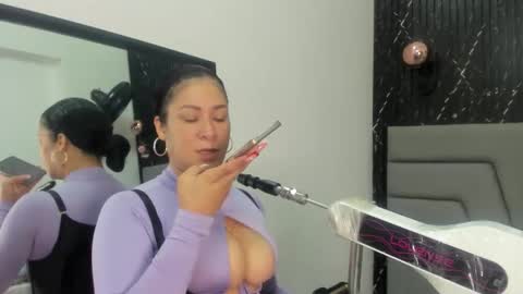 A N G I E.  online show from 02.06.26