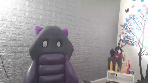 angierot2025 online show from 10.12.25