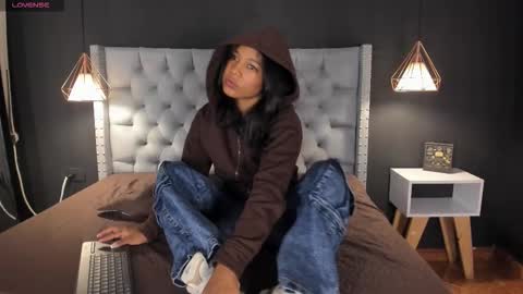 Snapshot of angy_avila chatting on 01.10.26 angy_avila online show from 01.10.26