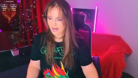 Snapshot of anielafox chatting on 06.06.26 Aniela online show from 06.06.26