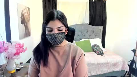Snapshot of aniisaalii chatting on 06.18.26 Anissa online show from 06.18.26