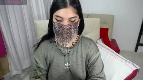 Snapshot of aniisaalii chatting on 07.30.26 Anissa online show from 07.30.26
