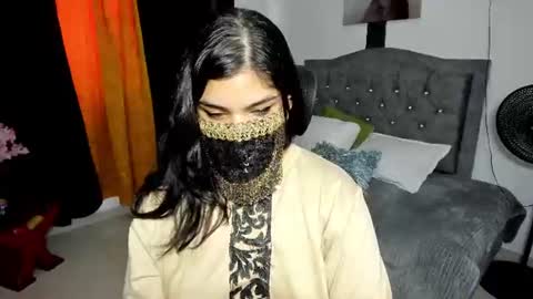 Snapshot of aniisaalii chatting on 08.04.26 Anissa online show from 08.04.26