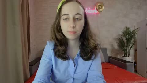 Snapshot of anikabloom chatting on 03.03.25 anikabloom online show from 03.03.25