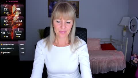 Snapshot of anita_tayson chatting on 01.09.25 Anita online show from 01.09.25