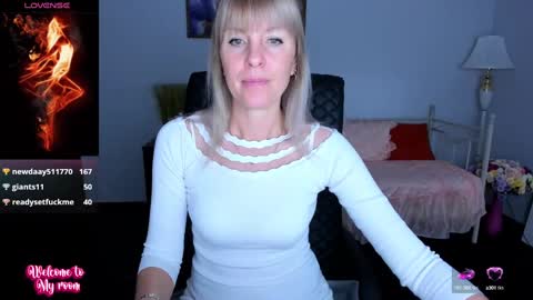 Snapshot of anita_tayson chatting on 01.25.25 Anita online show from 01.25.25