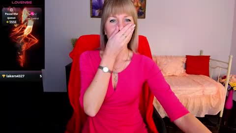 Snapshot of anita_tayson chatting on 02.26.25 Anita online show from 02.26.25