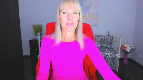 Snapshot of anita_tayson chatting on 09.25.25 Anita online show from 09.25.25