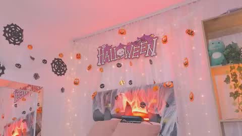 anitaglow online show from 10.31.25