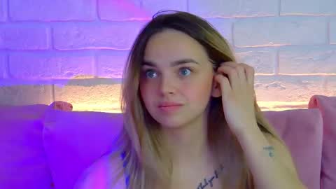 AnitaVenture online show from 10.04.25