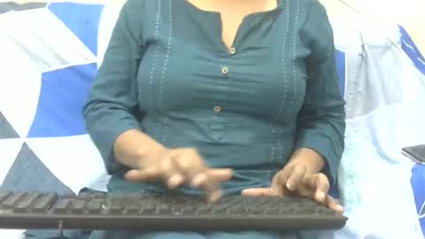 Snapshot of anjali_dogra786 chatting on 10.02.25 anjali_dogra786 online show from 10.02.25