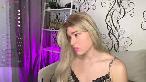 anjalin_sososok online show from 03.17.26