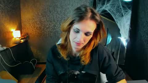 Snapshot of anjella_botton chatting on 05.18.26 Angel online show from 05.18.26