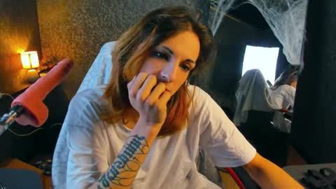 Snapshot of anjella_botton chatting on 05.21.26 Angel online show from 05.21.26