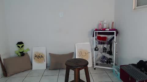 Hello My name is NaiaraPv is OPEN online show from 11.25.25