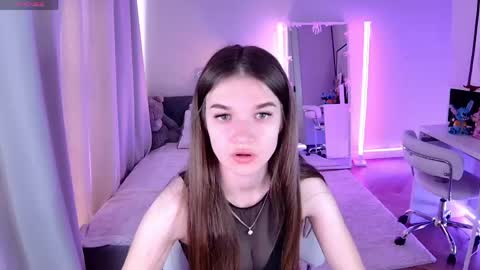 ann_woood online show from 05.04.26