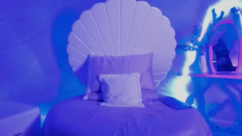 Ana  online show from 11.16.25