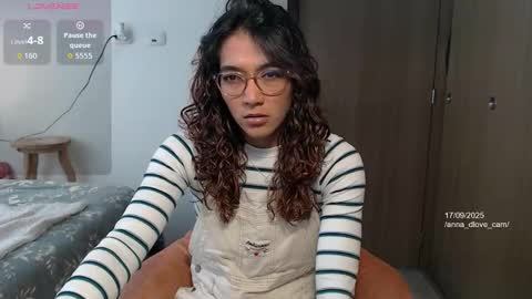 Anna online show from 09.17.25