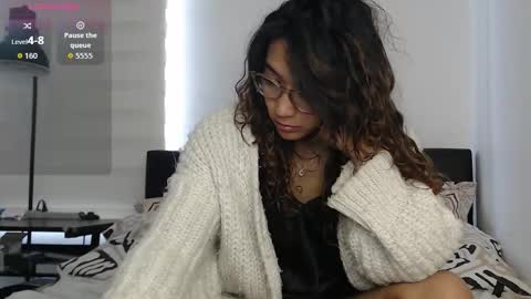 Anna online show from 10.14.25