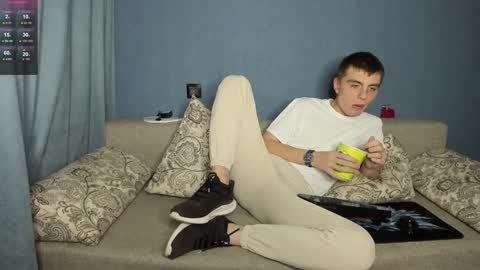 Snapshot of anna_jason chatting on 12.29.24 Fansly Jason sweet ass online show from 12.29.24