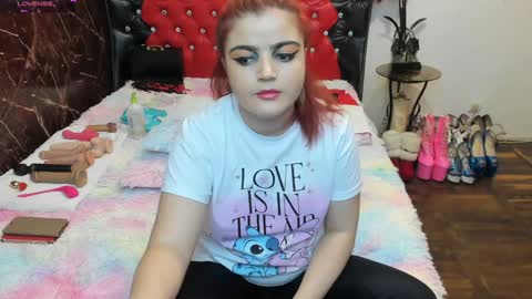 Snapshot of anna_lwice chatting on 01.17.25 Ana   online show from 01.17.25