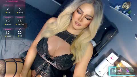 Snapshot of anna_mclaine chatting on 03.27.26 Miss Anna online show from 03.27.26