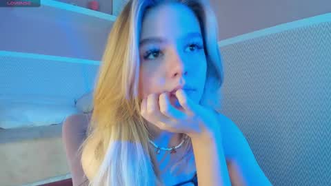 Anna online show from 02.09.25