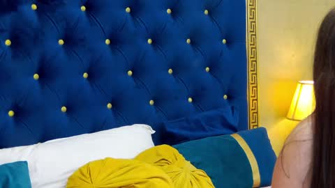 Anna online show from 02.26.25