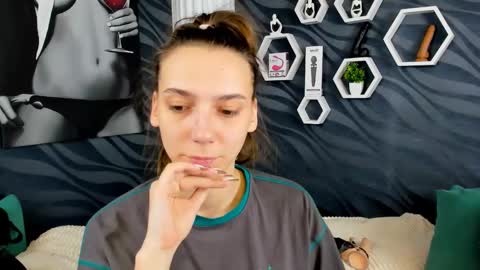 annabishop online show from 02.10.25