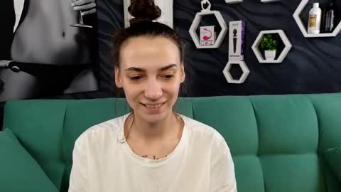 annabishop online show from 02.18.25