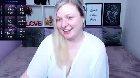 AnnaCherri online show from 10.14.25