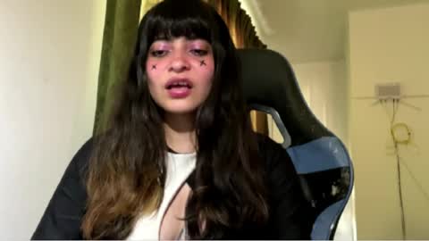 Anna online show from 04.14.26